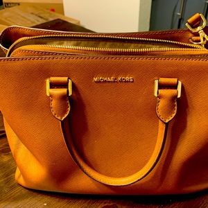 Michael Kors Brown purse! Like new!
